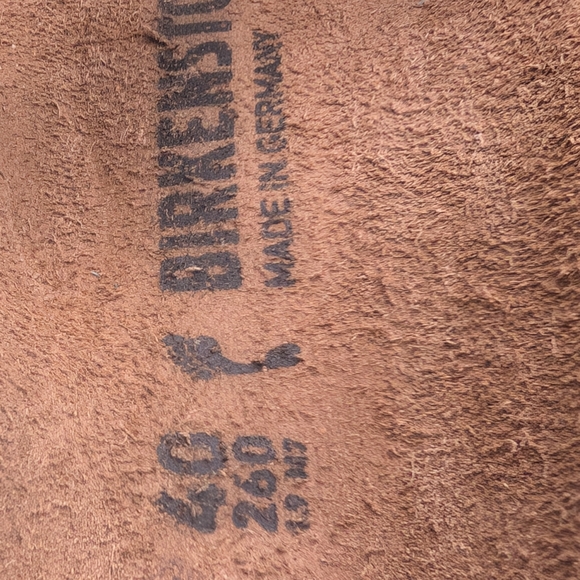 Birkenstock White Sandals with Adjustable Straps - Picture 13 of 17